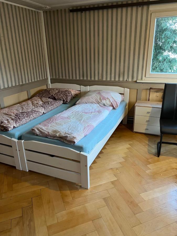 Orkhan Latifov Höchst Eksteriør bilde